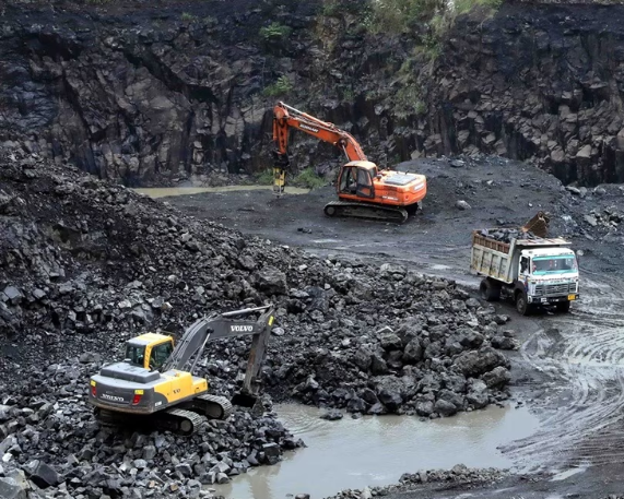 Coal Ministry inks CMDPAs for Marwatola‑II & Namchik West Mines