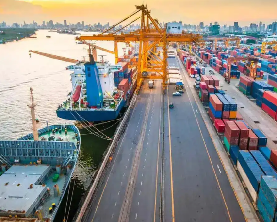 Govt signs MoUs to establish Bharat Container Shipping Line