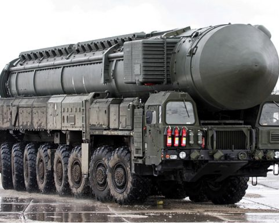 Russia Test-Fires RS-24 Yars Mobile ICBM